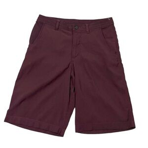 EUC Lululemon Dark Maroon Men’s Short Size 30 *10 Inseam